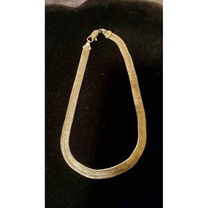 Elegant vintage herringbone silver bracelet